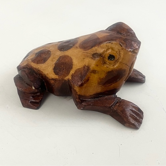 Hand Carved Wooden Frog - Picture 4 of 16